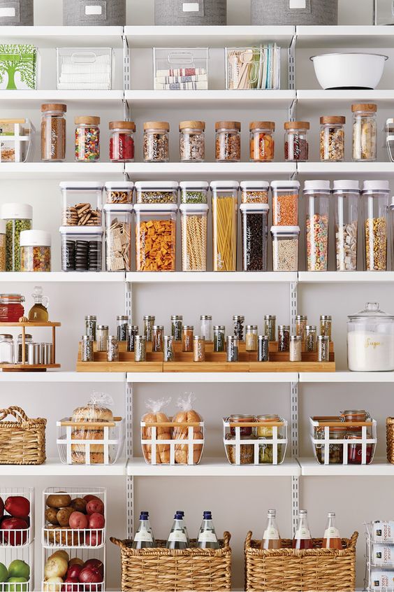 How to Keep Food in the Pantry Fresh