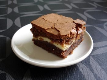 How to Make Brownies in a Convection Oven