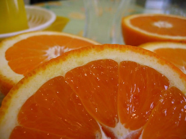 How to Make Freshly Squeezed Orange Juice