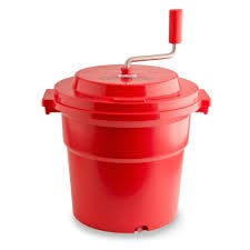 Clean Greens with Dynamic Salad Spinners