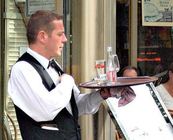 Pros and Cons of Non-Tipping Restaurant