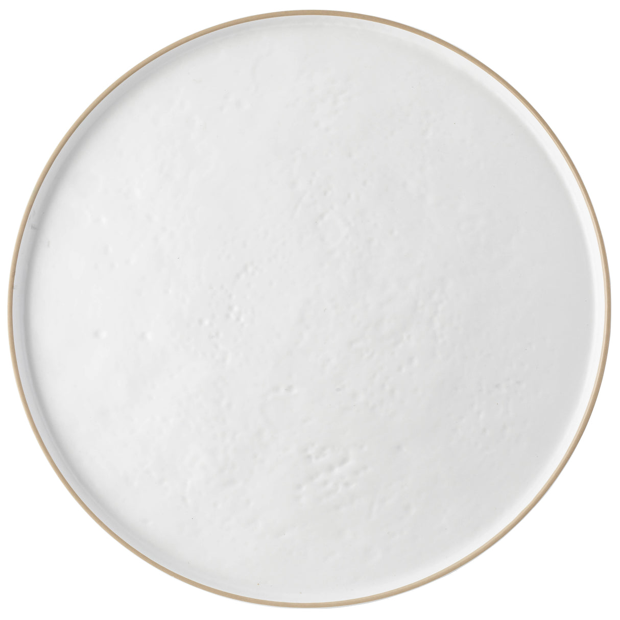 A round, shallow plate filled with smooth, white yogurt sits atop a white round serving tray from the Europa Collection. Photographed from above, the plate’s light beige rim frames subtly uneven yogurt with minor bubbles and ripples.