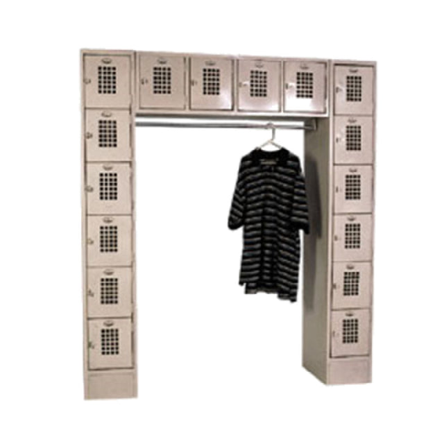 Winholt WL-16-CB Locker Garment/16 Person Doors Are Mesh Grid Vented