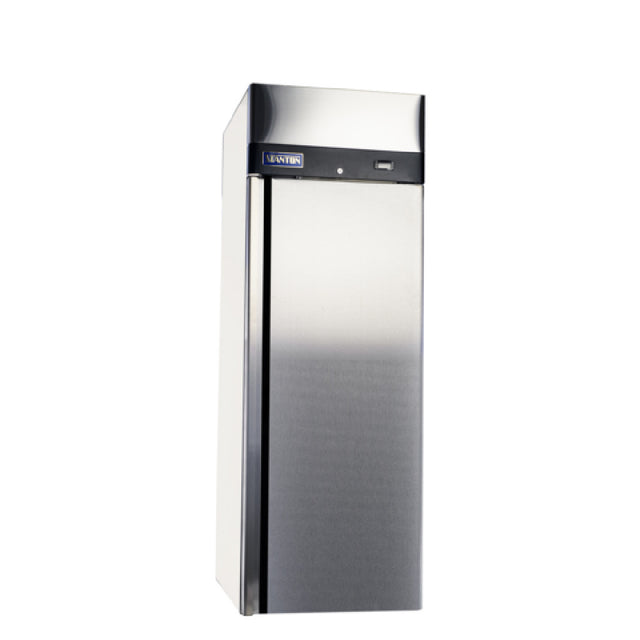 Stanton Trading STC-RIR-1 Reach-In Refrigerator One-section 27"W X 34-3/10"D X 82-5/16"H