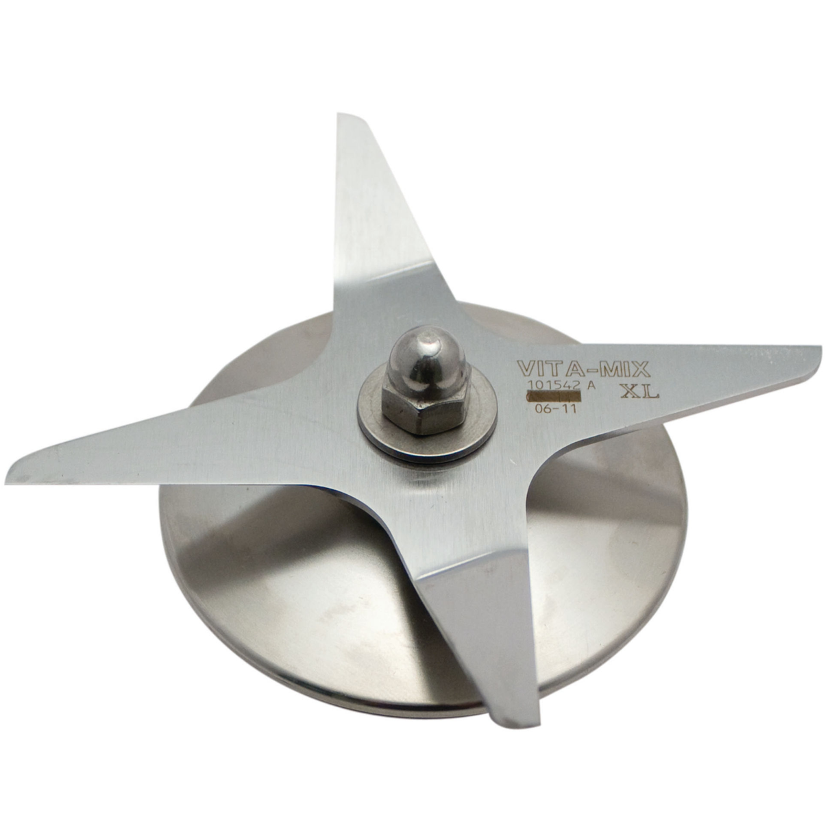 A stainless steel Vitamix XL Blade Assembly for 1.5 gallon containers, shown from above. The sharp, angled blades attach to a circular metal base with a central bolt, and the words VITA-MIX XL and 015897 are engraved on top.