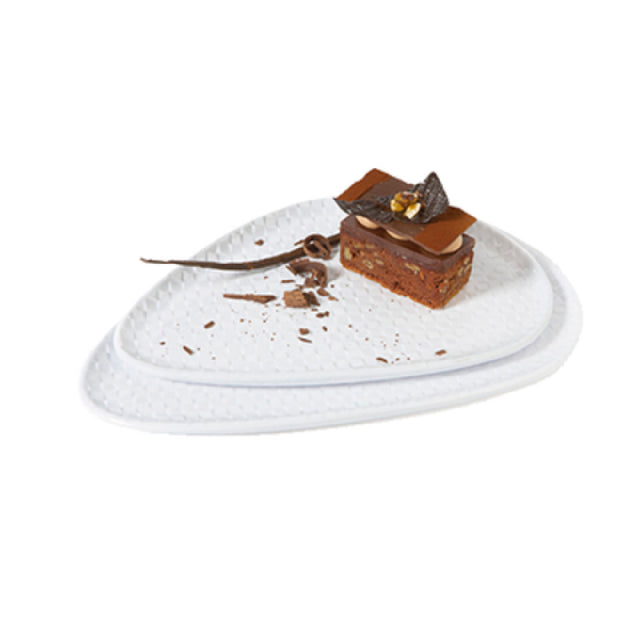 GET Enterprises CS-1259-CN-W Coralline™ Plate 12-1/2" X 10" X 9" Freestyle Triangular