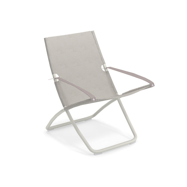 The Snooze Lounge Chair features a modern, minimalist design with a light beige EMU-tex fabric seat and backrest. Its sleek white metal frame, rounded edges, and flat armrests make it perfect for outdoor or casual indoor seating.
