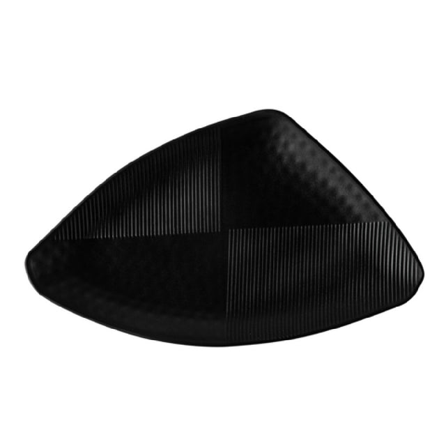 CAC China XDUK-T15 Duke Plate 15-3/8"W X 9-1/8"D X 1-1/2"H Triangular