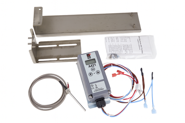 A Manitowoc S-3300 Bin Thermostat Kit (K00395) featuring a grey A421 control unit, stainless steel mounting brackets, a coiled sensor probe, colored wiring with connectors, and an instruction manual on a white background.